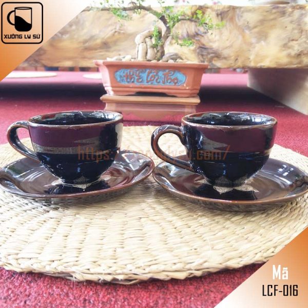 Ly cà phê Cappuccino men nâu hỏa biến quai tim