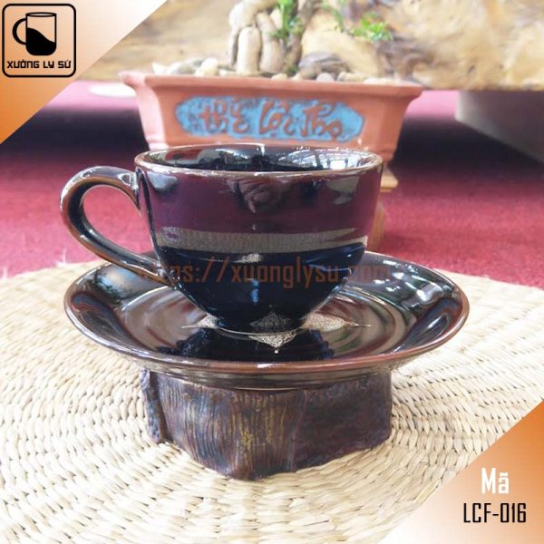 Ly cà phê Cappuccino men nâu hỏa biến quai tim