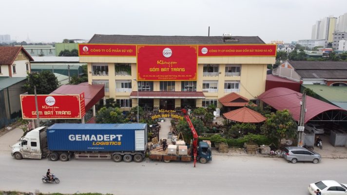 Không gian gốm Bát Tràng