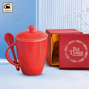 Cốc Sứ Đỏ Có Nắp Kèm Thìa